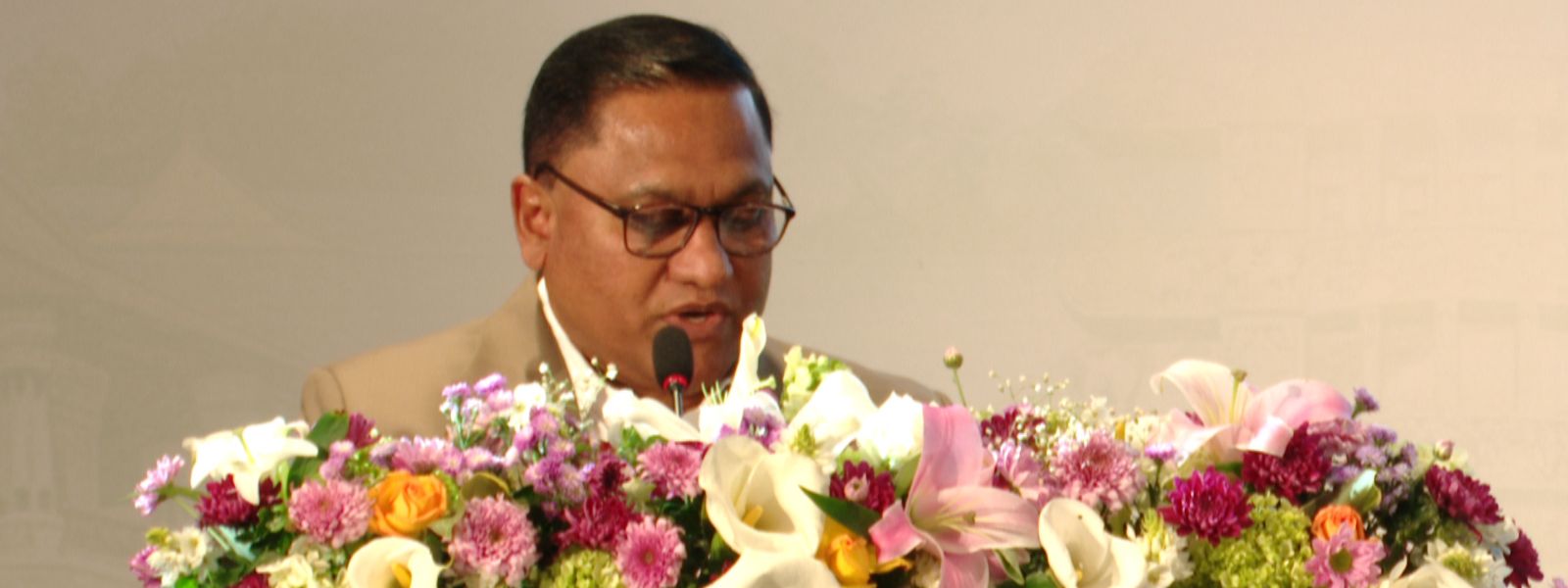 Sri Lanka Targets 2.5M Tourists by Year-End